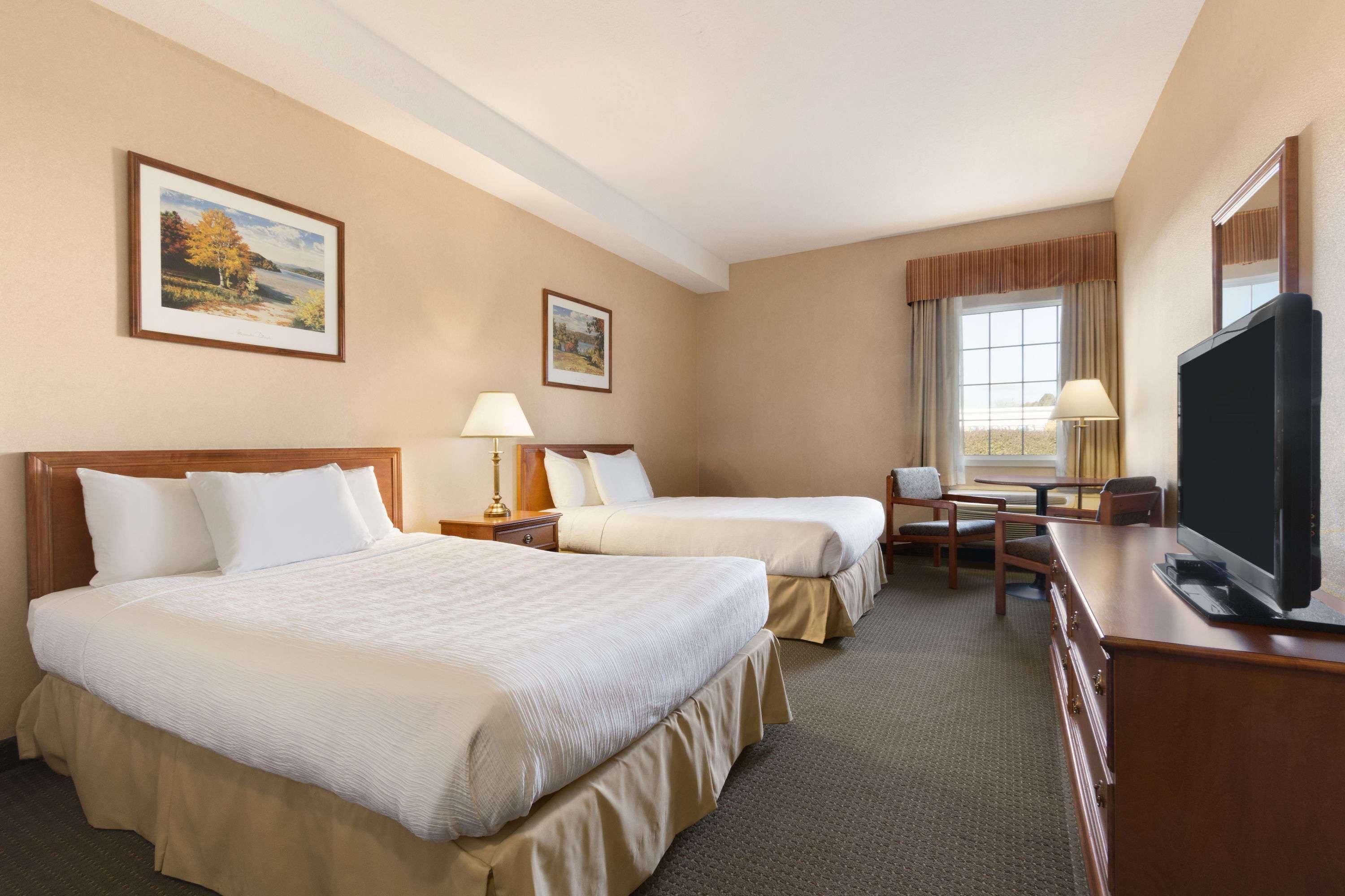 Days Inn By Wyndham Guelph Kültér fotó